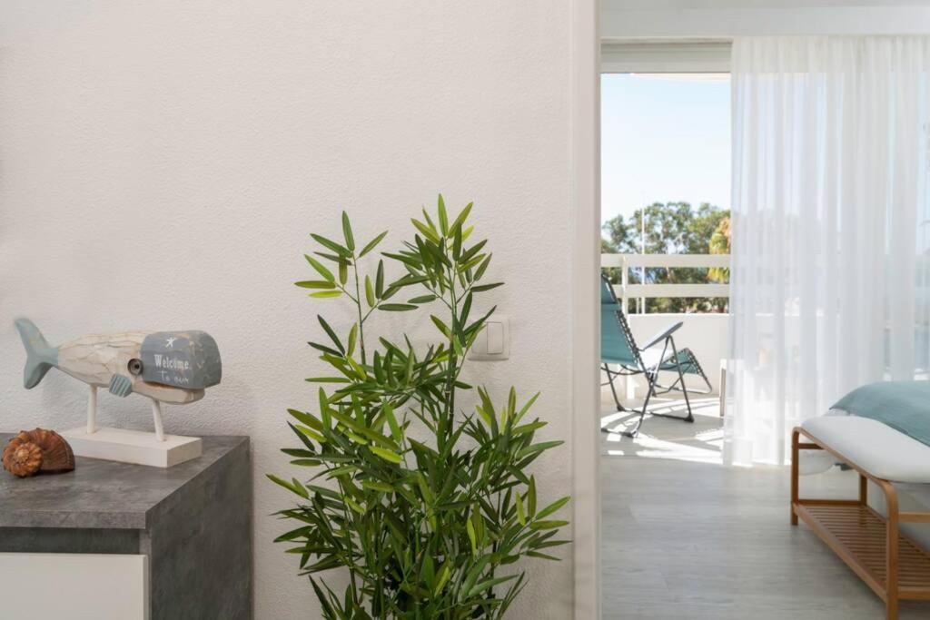 Front Beach Apartment Portimão Eksteriør billede
