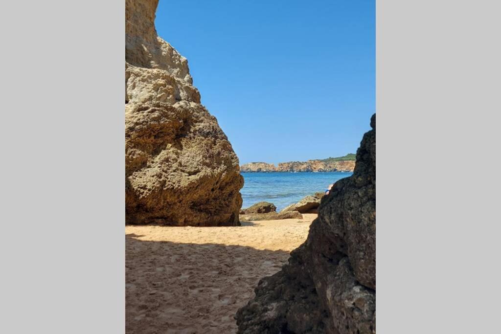 Front Beach Apartment Portimão Eksteriør billede