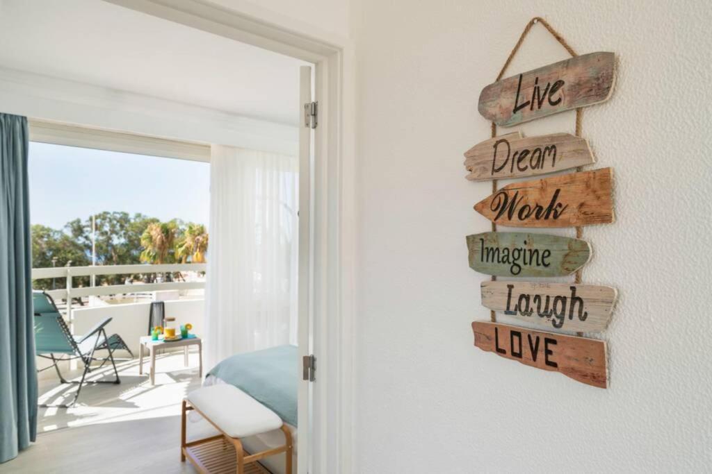 Front Beach Apartment Portimão Eksteriør billede