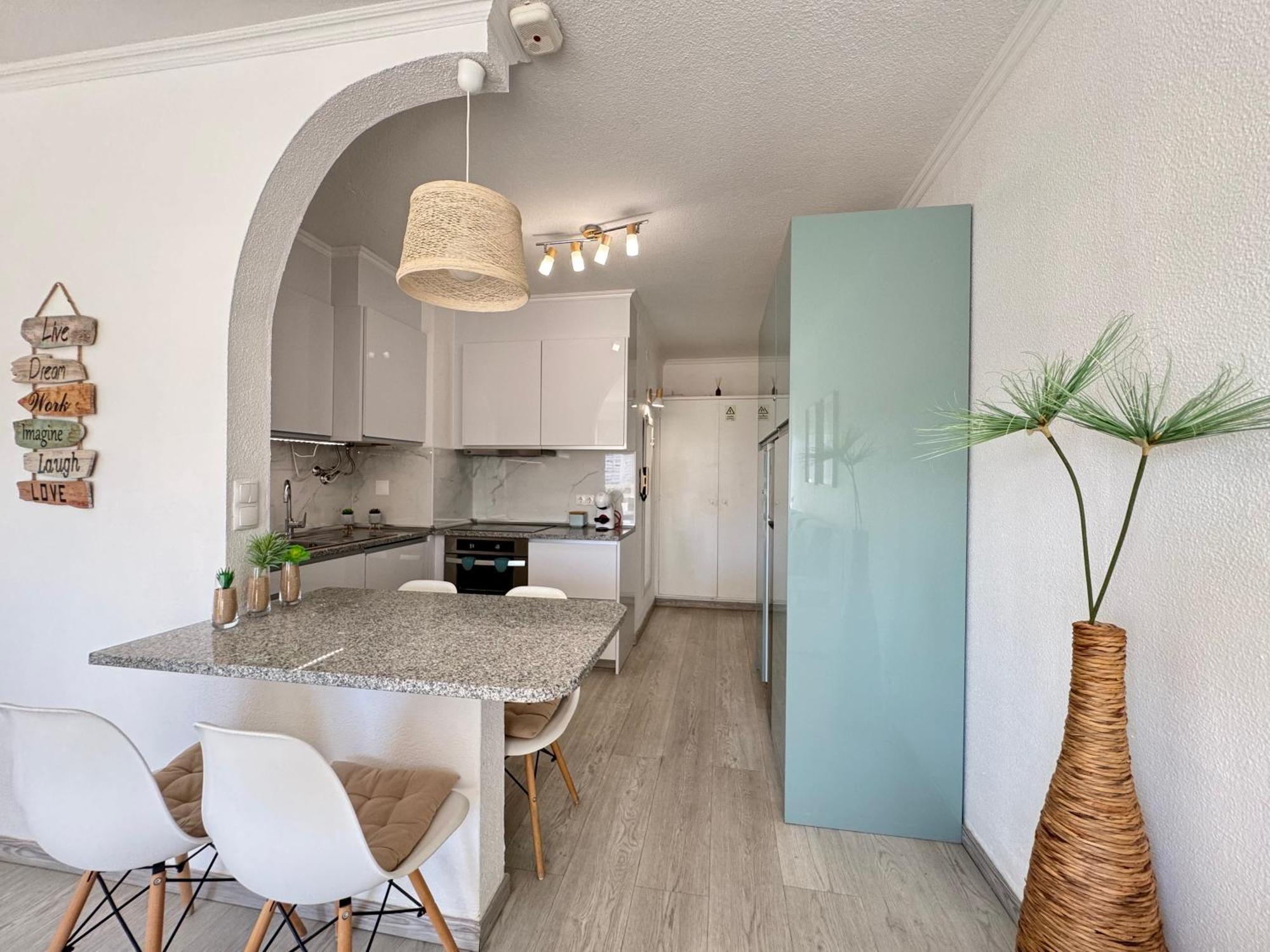 Front Beach Apartment Portimão Eksteriør billede